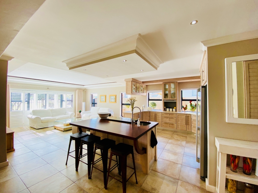 3 Bedroom Property for Sale in Country Club Western Cape